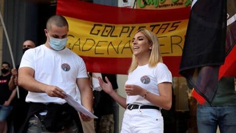 Un tribunal condena a la neonazi Isabel Peralta a un año de cárcel por su discurso de odio contra la inmigración