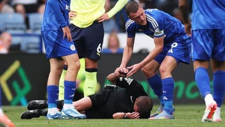 Premier League fans all say the same thing about Jamie Vardy after referee incident