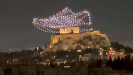 Akropolis’in üzerinde drone ile reklama soruşturma