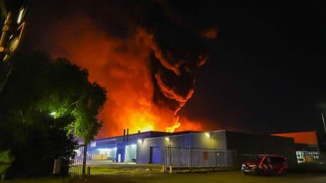 Grote brand op industrieterrein Middenbeemster