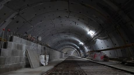 TMB suma los primeros vehículos 100% eléctricos a su flota de mantenimiento del metro de Barcelona