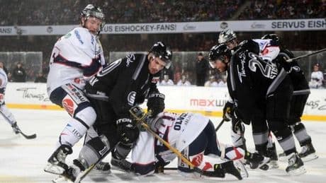 Die Eisbären spielen jetzt wieder oben ohne