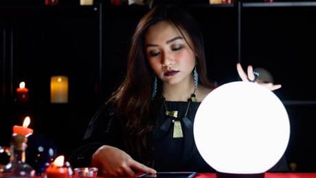 Why humans are still much better than AI at forecasting the future