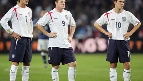 Wayne Rooney weighs in on Michael Owen’s claim he was better than him at 17