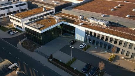 Energiespeicher : Produktion innerhalb von einem Jahr verdreifacht –Speicher-Start-up Voltfang baut Gigafabrik