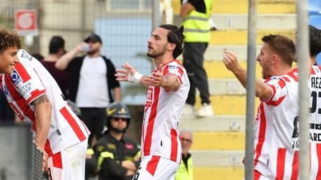 Pronostico Vicenza-Crotone, per i veneti il vantaggio &egrave; &quot;doppio&quot;