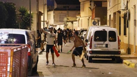 Marroquíes con cócteles molotov contra las cacerías en Torre Pacheco de grupos ultras de Madrid, Valencia y Almería