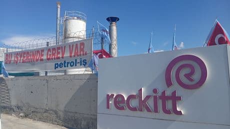 Reckitt grevi 3. gününde: “Ay boyunca çalıştığımız kiralarla yitip gidiyor”