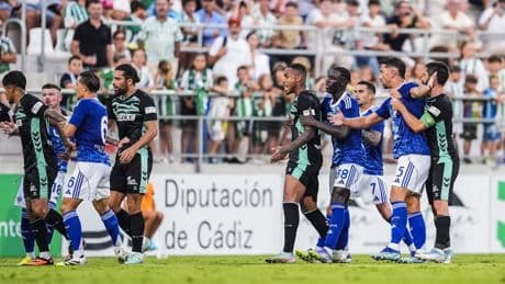 Brutal tangana entre el Betis y el Como: a puñetazo limpio en el amistoso más polémico de la pretemporada