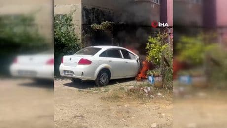 Çatalca'da park halindeki araç alev aldı