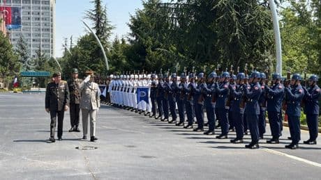 Genelkurmay Başkanı Orgeneral Gürak, Fransız mevkidaşı Burkhard ile bir araya geldi
