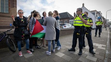 Onrust na demonstraties in Katwijk, gemeente komt met statement: ’Geen plaats voor bedreiging en geweld’