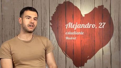 Alejandro rechaza a su cita en 'First Dates' por su pasión por España: "Eso es 'red flag'"