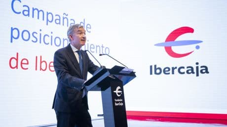 Ibercaja vuelve a sus orígenes, recupera sus colores y aleja cualquier posibilidad de salida a bolsa