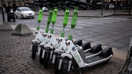 Lime renews vows with Uber ahead of busy summer season