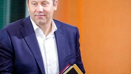 Bund-Länder-Finanzen: Länder setzen Finanzminister Klingbeil unter Druck