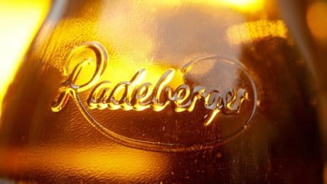 Radeberger Bier: Neuer Streik – Millionen Flaschen nicht abgefüllt