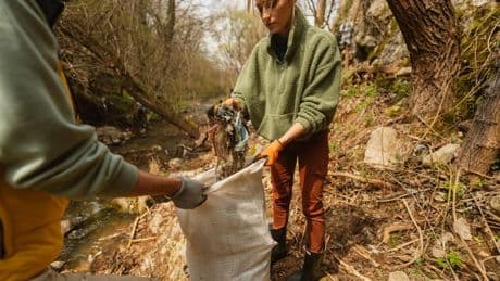 Voluntourism Explained Learn How To Travel With Purpose And Give Back