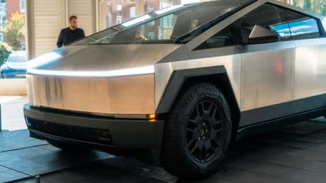 Por si no tenía suficientes problemas, el Tesla Cybertruck ha añadido otro más: neumáticos destrozados a los 10.000 km