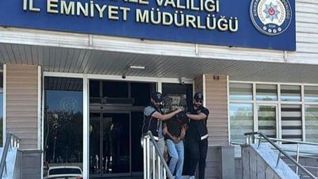 Kamu hastanesinde usulsüz yeşil reçeteli ilaç yazdı! Personel tutuklandı