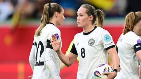 „Du Ego …“ - Titel-Frage verwirrt DFB-Frauen