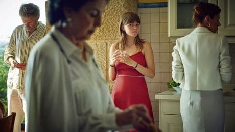 Cannes 2025 : avec « Romería », Carla Simón reconstitue le puzzle familial et les années sida