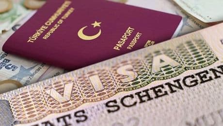 Schengen duvarında gedik açıldı! AB ülkesinden vize çilesi çeken Türklere tarihi kolaylık: Vize vermeye başladık