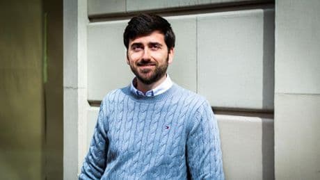 Borja Quiroga, nefrólogo: “La orina espumosa puede ser un indicador de pérdida de proteínas, que es una manifestación importante de enfermedad renal”