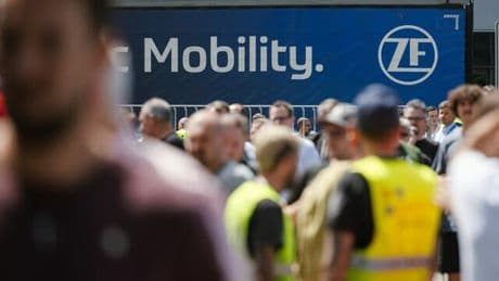 ZF in der Krise: Wenn auch die Ingenieure zum Protestmarsch kommen, wird's ernst