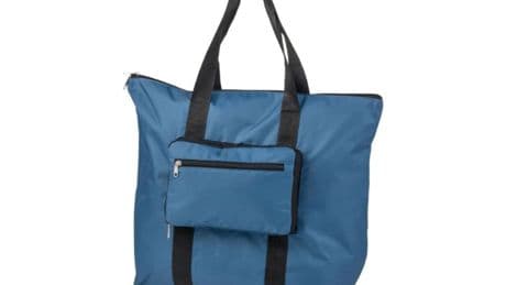 Lidl’s selling a £6 foldable handbag that’s perfect for Ryanair, EasyJet and Jet2 flights & it can double as a beach bag