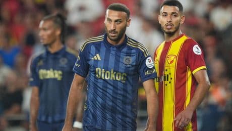 Fenerbahçe'den Cenk Tosun için sakatlık açıklaması!