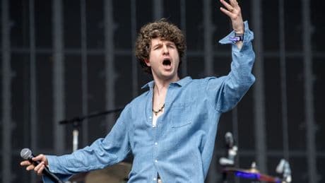 Kooks urge ‘peace and love and sun cream’ at TRNSMT festival