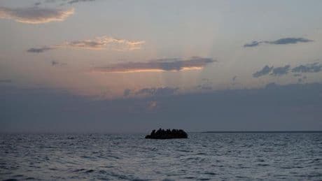 Mann überlebt zwei Tage mit Kinderschwimmring auf dem Mittelmeer