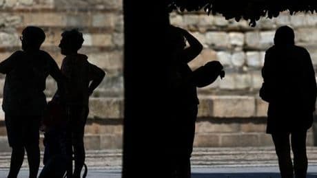 Canicule : l’Isère et le Rhône restent placés en vigilance orange lundi et mardi ; la chaleur persiste dans le Sud