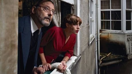 « Une affaire privée » : Marina, l’enquêtrice espagnole en robe de soirée sur talons aiguilles