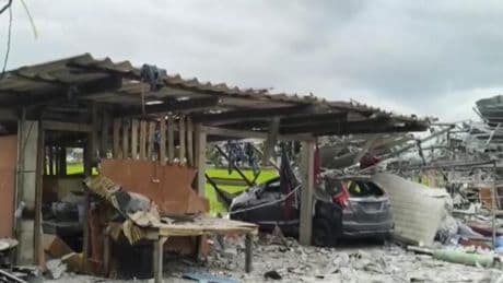 Havai fişek üretilen binada patlama: 9 ölü