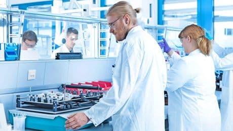 Private: Equity: Investoren in der Warteschleife