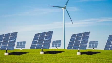 Les filières nucléaires et renouvelables l'attendent depuis 2 ans, mais la feuille de route énergétique pourrait tomber à l'eau en même temps que le gouvernement