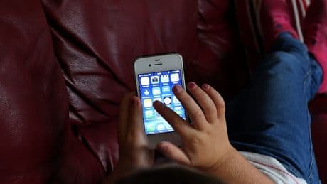 California could be latest state to mandate tobacco-style health labels on social media