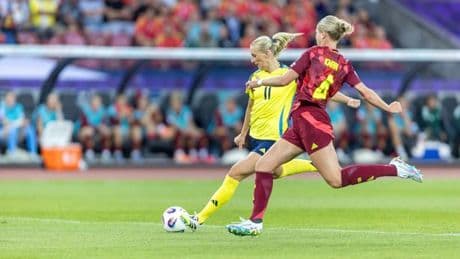 England legend gives key advice on how to stop Sweden star's 'superpower'