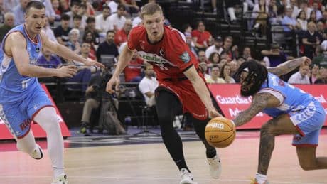 91-82: El Covirán elude el descenso matemático por segunda semana