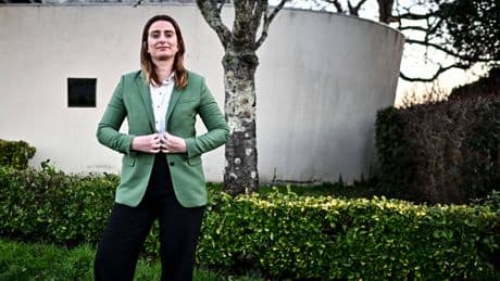 «Trait d’union» entre LFI et le PS, Marine Tondelier cultive son ambition présidentielle