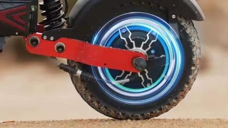Potencia, velocidad y diseño plegable: este patinete eléctrico tiene 2400 W de potencia y un descuento de casi 300 euros