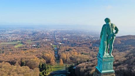 „Geniestreiche aus Kassel“: Die Glückshochburg steckt voller Überraschungen