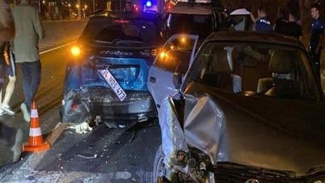 Polisten kaçan araç kaza yaptı! Araçtan 11 kişi çıktı ve hemen gözaltına alındı