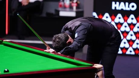 Ronnie O'Sullivan suffers session whitewash as Zhao Xintong lights up Crucible