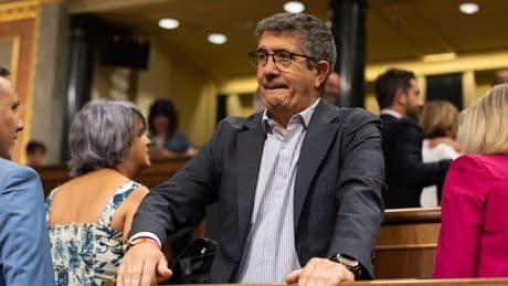 El PSOE pide anular el Pleno del 11-S, que coincide con la declaración de Begoña, para no perder votaciones por la Diada