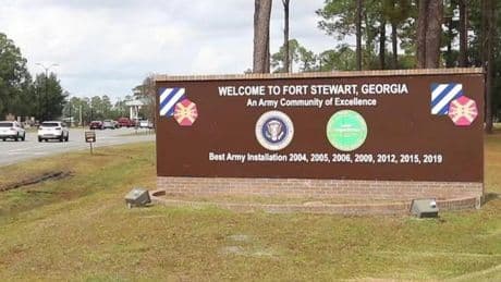 Usa, sparatoria in una base militare in Georgia: 5 soldati feriti. Fermato l’assalitore