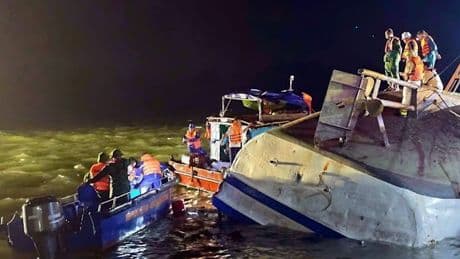 Dutzende Tote bei Bootsunglück in Vietnam