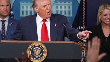 Donald Trump: kritisiert Wolodomyr Selenskyj wegen Verweigerung von »Gebietstausch« mit Russland